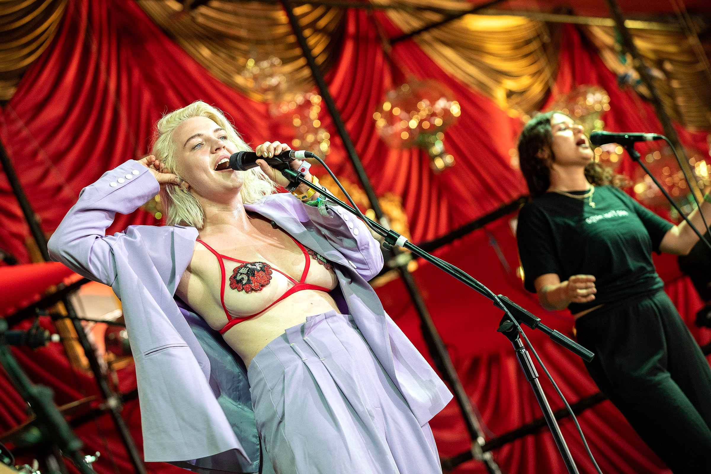 Self Esteem Pussy Parlure Glastonbury Festival 2019 -005