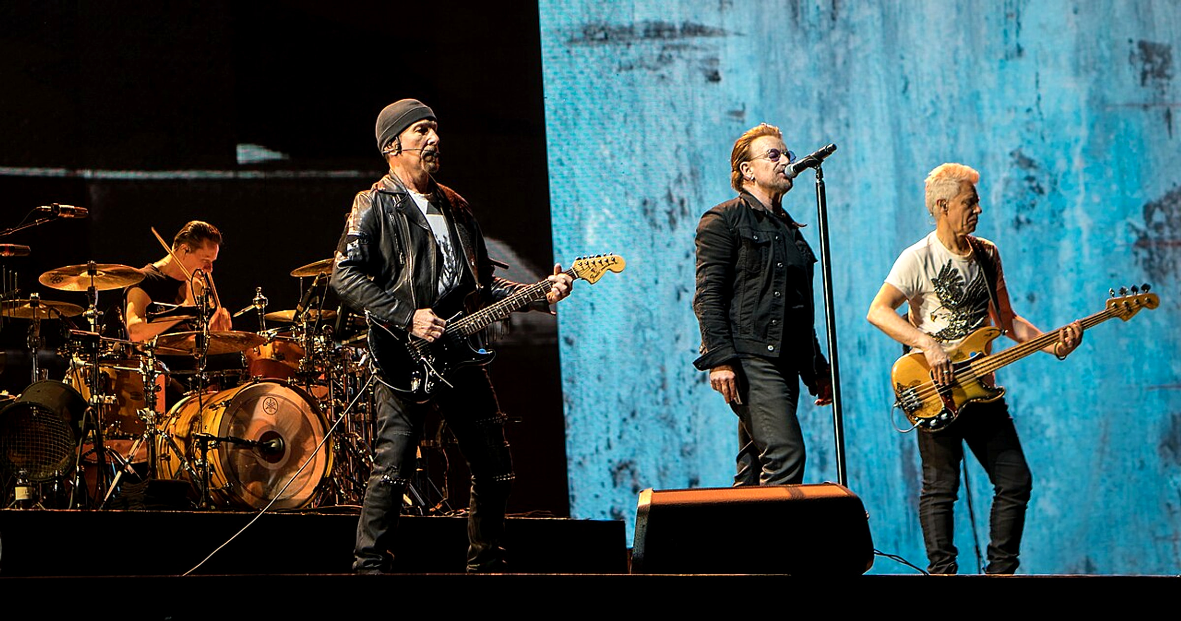 U2