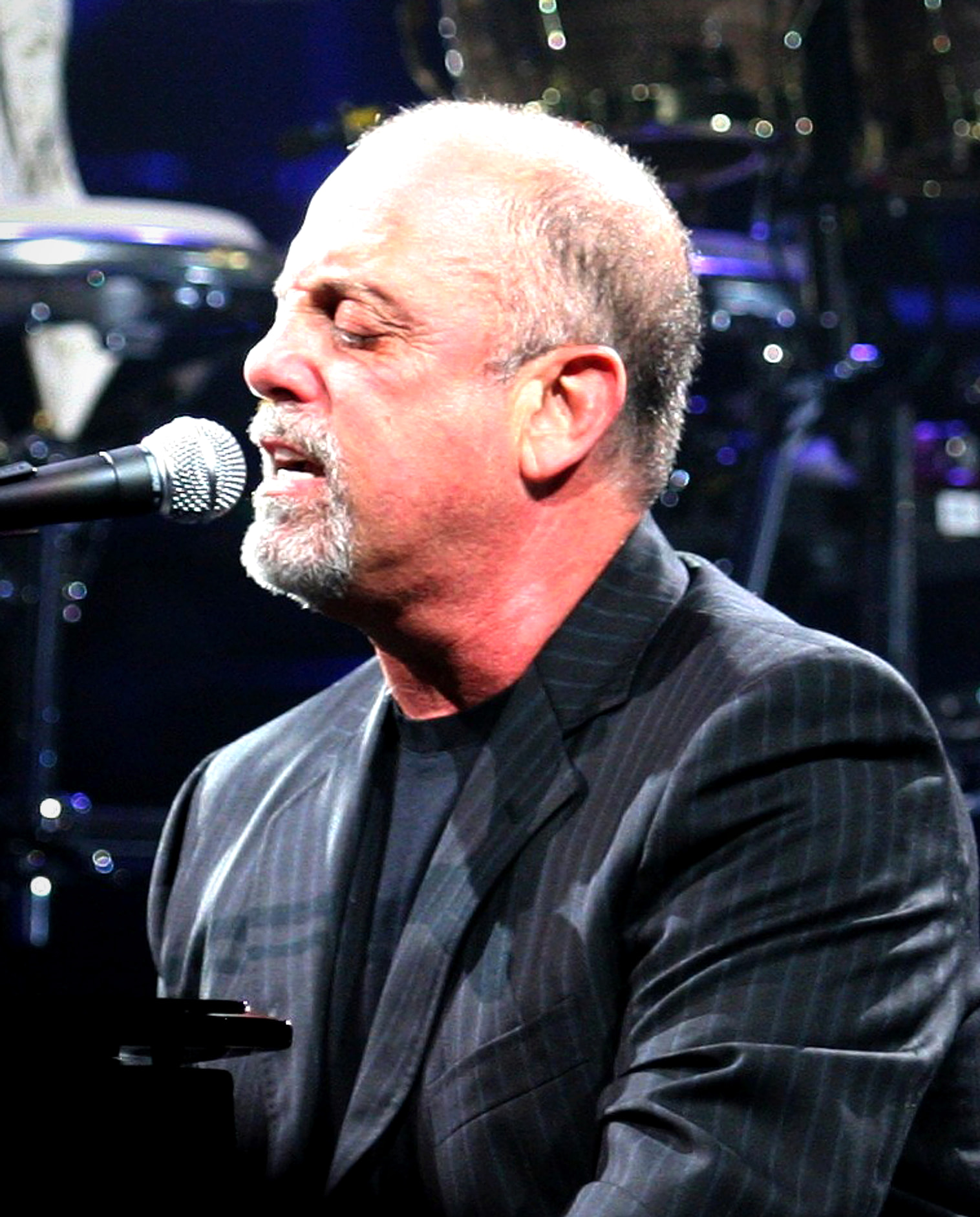 Billy Joel performing in Jacksonville, Florida, 2007